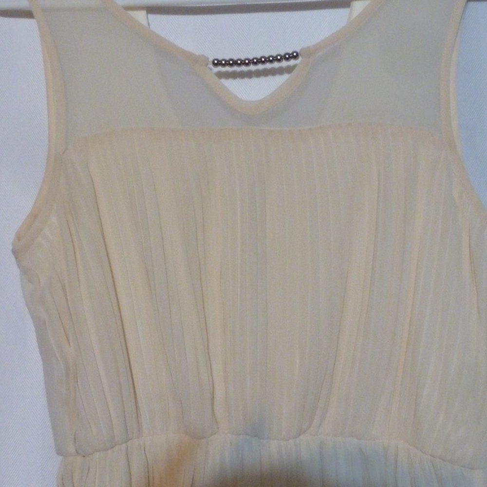 Aniina Party Sheer V-neck Sleeveless Pleats Dress